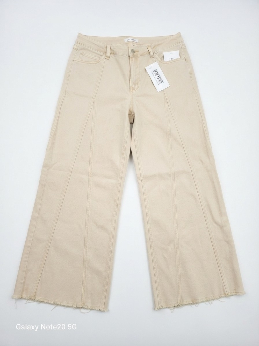 12th Tribe NWT Tan Seamed Wide Leg Raw Hem Jeans Size 31